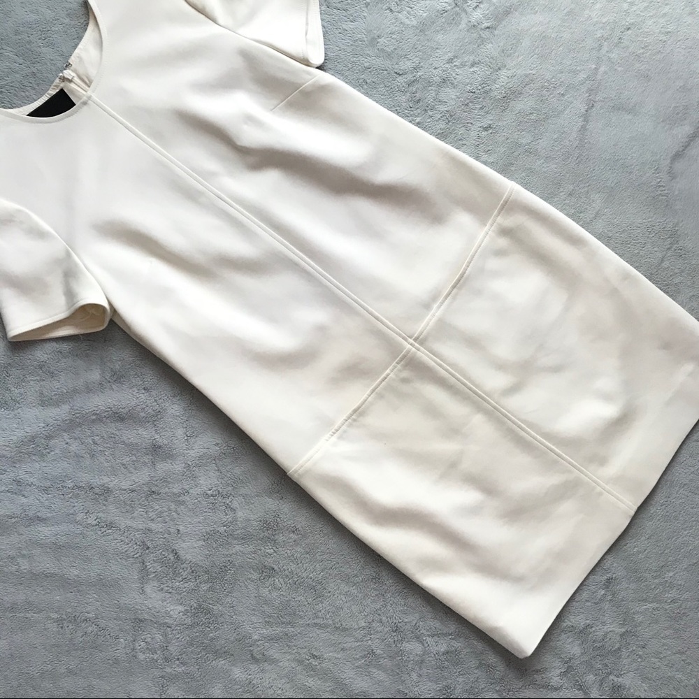 Carlisle White Mod Minimalist Shift Pocket Dress